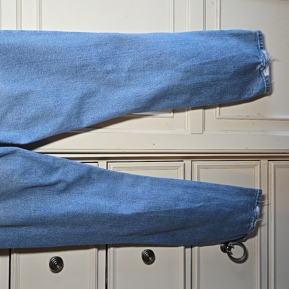 Abercrombie & Fitch Blue Distressed Women Jeans - Picture 7 of 10